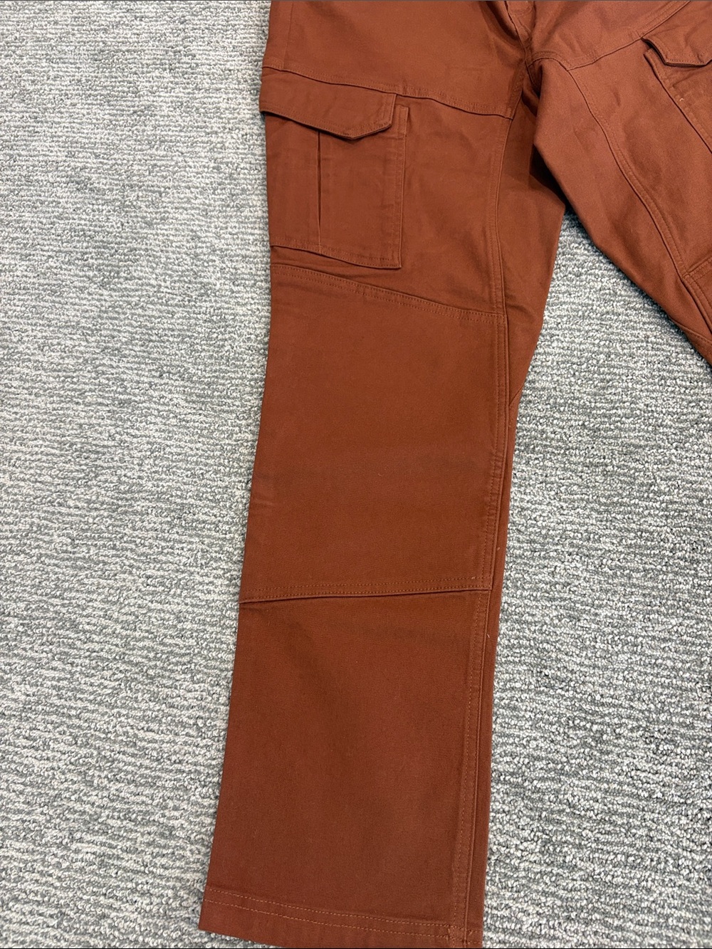 Duluth Women’s Cargo Utility Pants in Rust NWOT - Picture 3 of 7